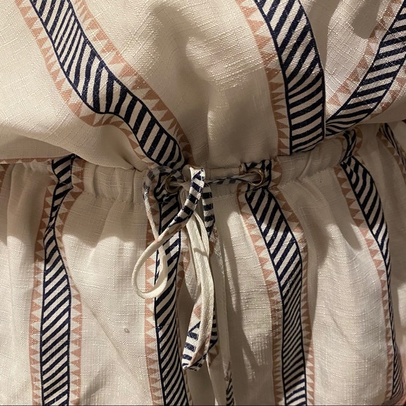 Backless Patterned Romper - Picture 3 of 6